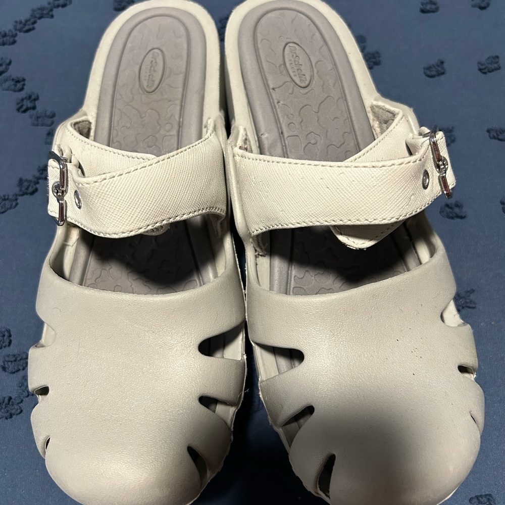 Dr. Scholl's Cream Women's Shoes